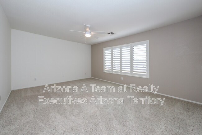 Building Photo - 831 S Rincon Rising Rd