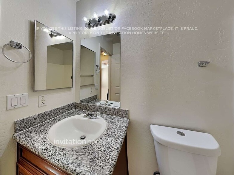 Building Photo - 2325 W Hayden Peak Dr