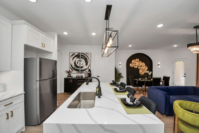 Building Photo - 3620 Du Bois St