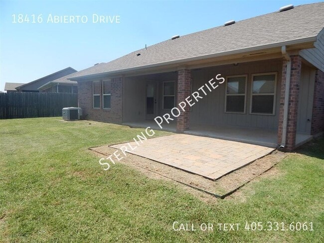 Building Photo - 18416 Abierto Dr