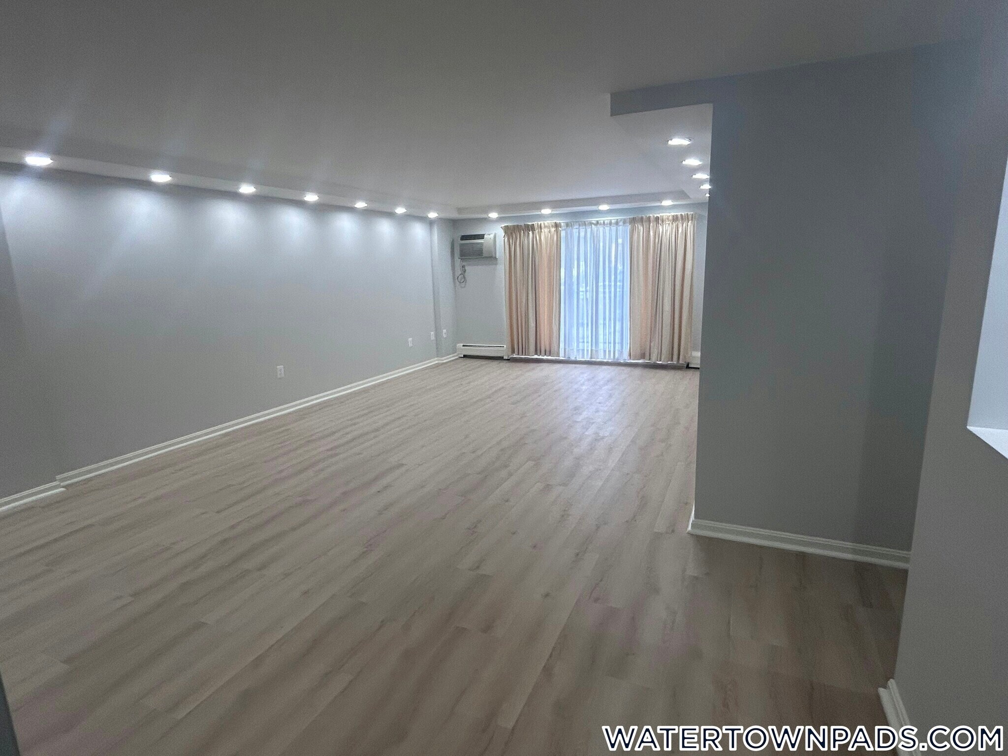 Building Photo - 131 Coolidge Ave