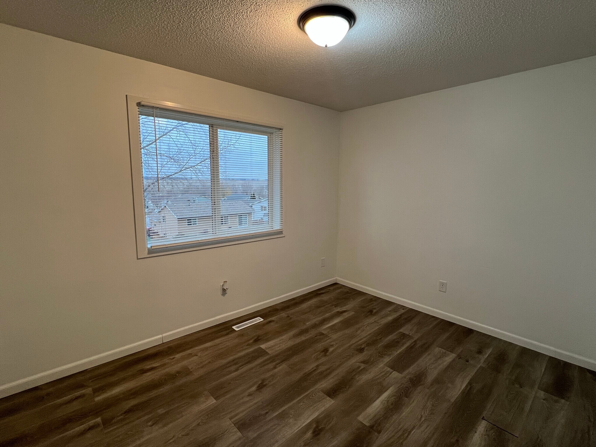 Building Photo - 5409 King Arthur Dr NW