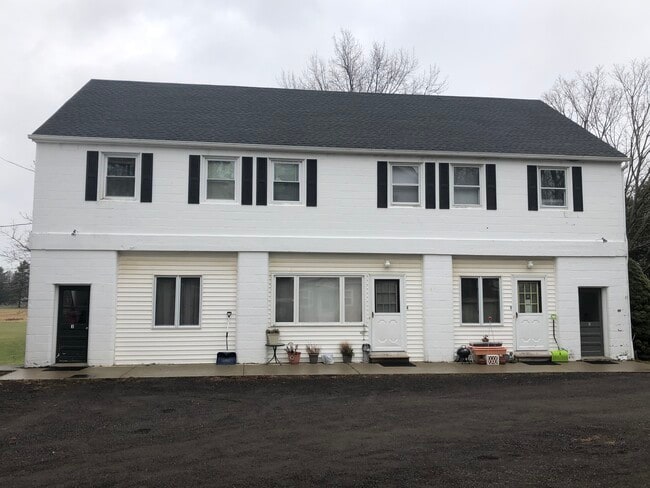 Building Photo - 1476 Ridge Rd