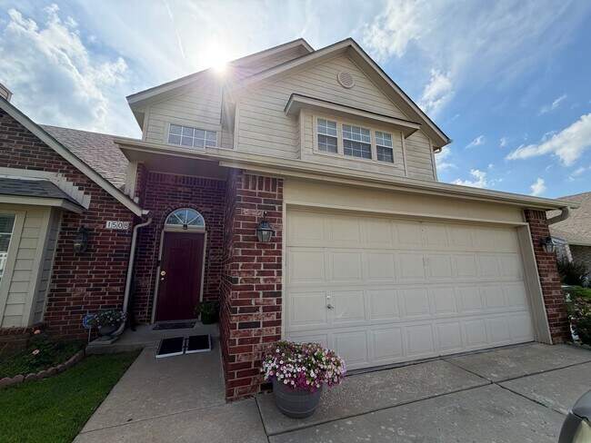 Building Photo - Broken Arrow Union Schools Single Family Home for Rent 5 beds 2.5 bath