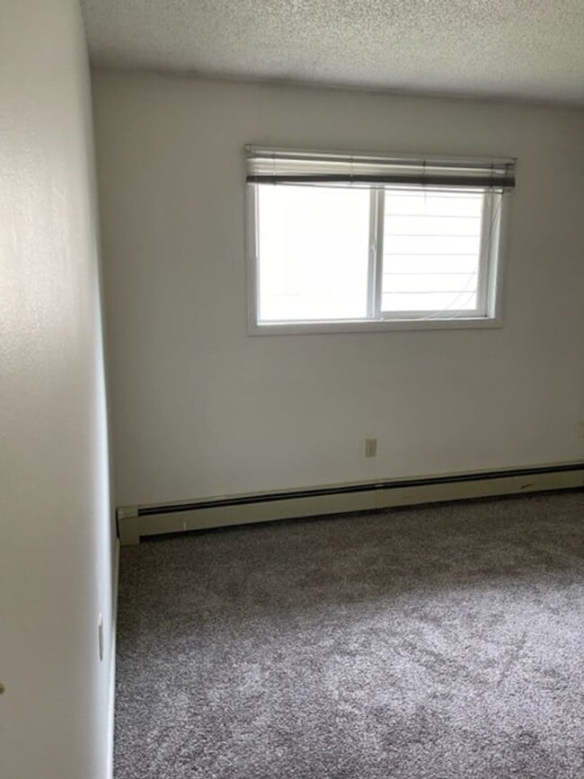 Building Photo - 2 Bedroom Apartment for Rent in Bozeman!