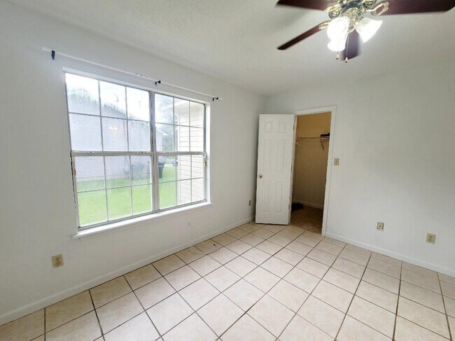 Building Photo - 1418 Glenda Dr