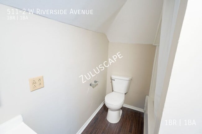 Building Photo - 511 W Riverside Ave