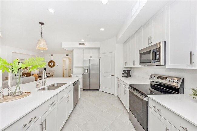 Building Photo - 12620 Radiance Ct