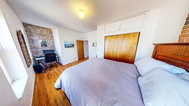 Building Photo - Architect-Designed 1BR in East Rock | Exposed Brick | Steps to Yale SOM