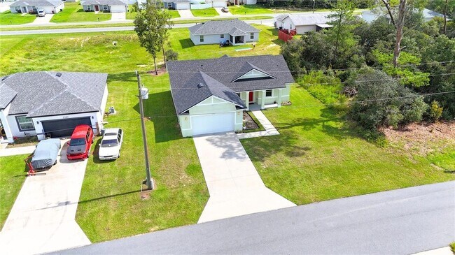 Building Photo - 2324 SW 168th Loop