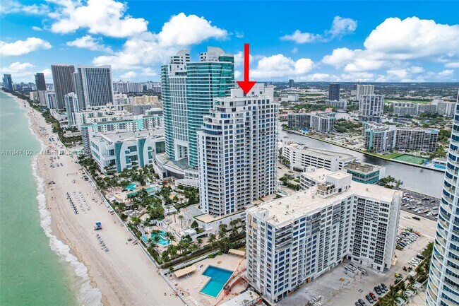 Building Photo - 3535 S Ocean Dr