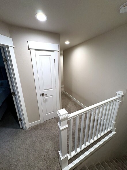 Building Photo - 2600 Racquet Ln