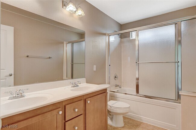 Building Photo - 9768 Plane Tree Ct