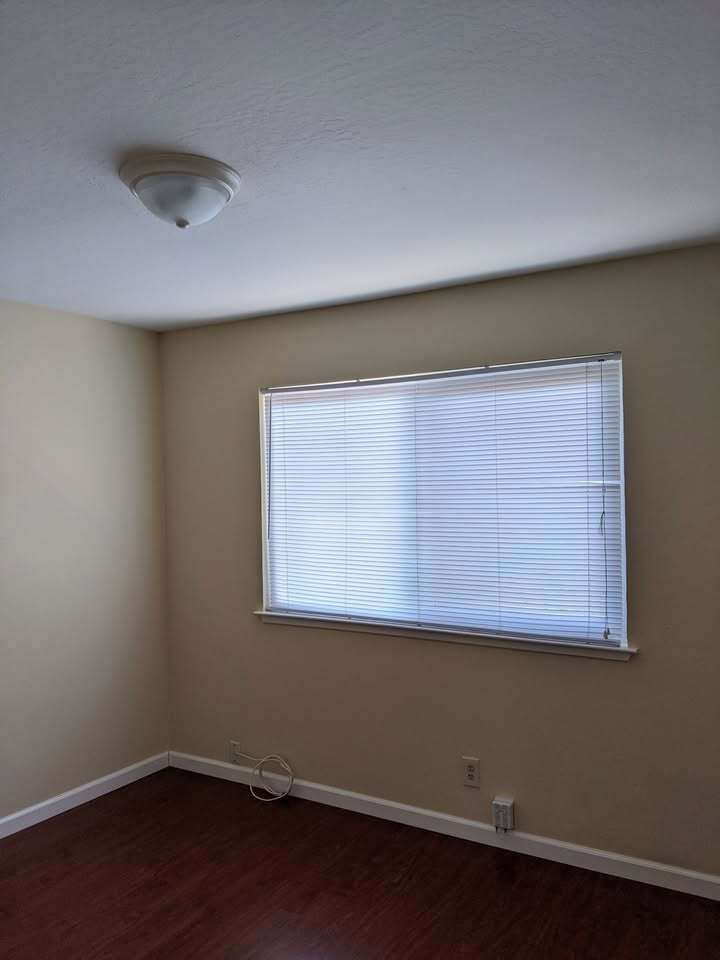 Building Photo - 498 Doyle Rd