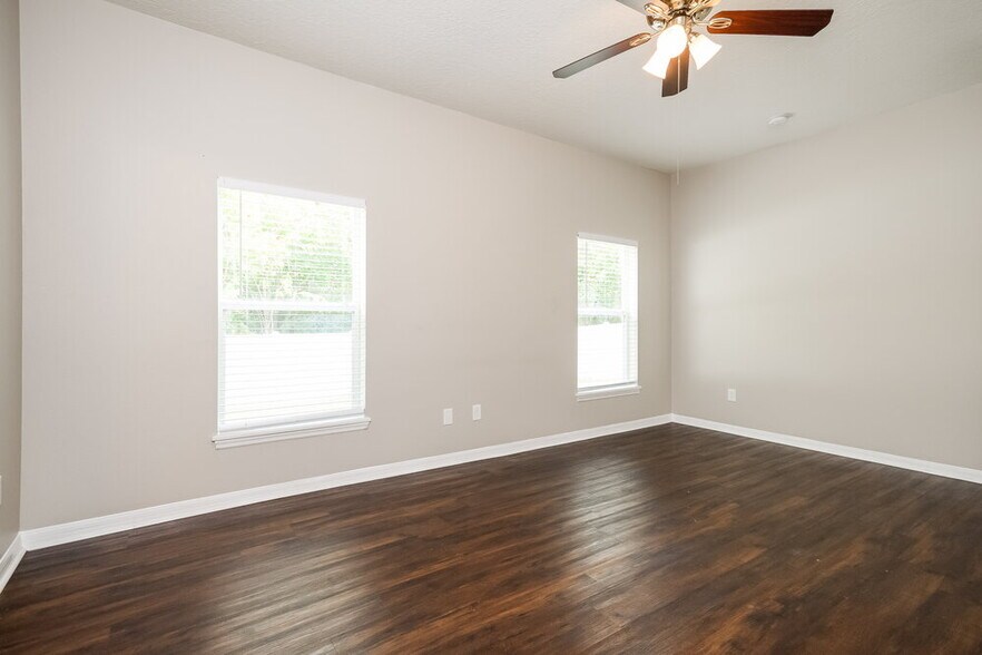 Building Photo - 336 Marathon Ln