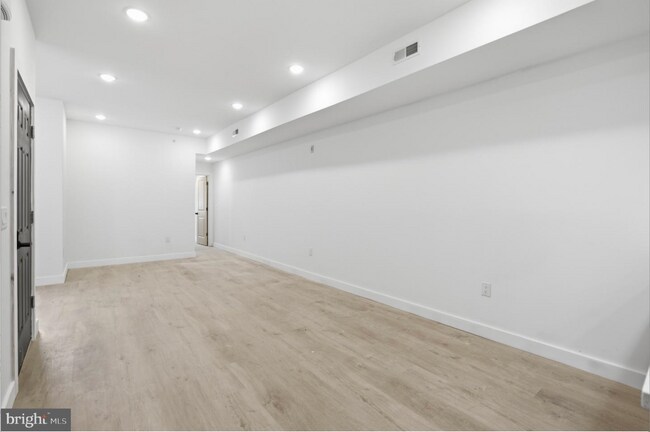 Building Photo - 2326 N 16th St