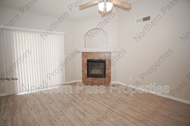 Building Photo - 1532 Century Plant Dr