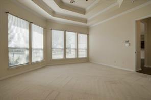 Building Photo - 4055 Victory Dr