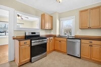 Building Photo - 157-159 Pleasant Street