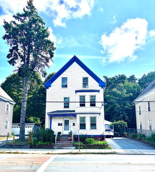 Primary Photo - 366 Western Ave