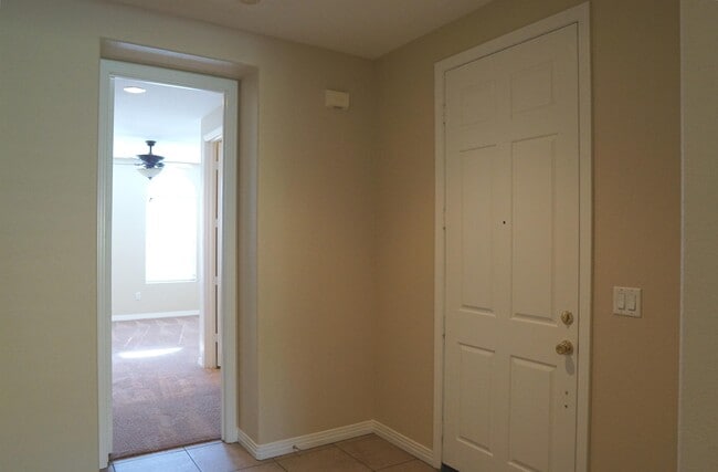 Building Photo - 35579 Domani Dr