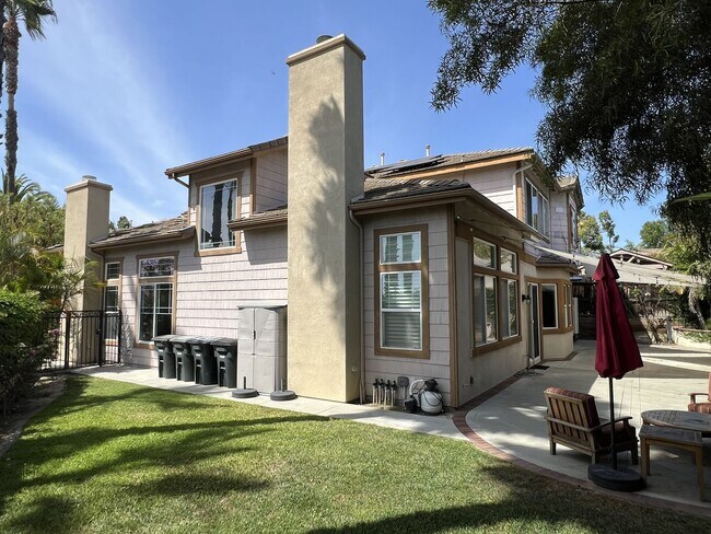 Building Photo - Amazingly Remodeled 4 Bed 4 Bath Luxury Home in North Orange with Solar!