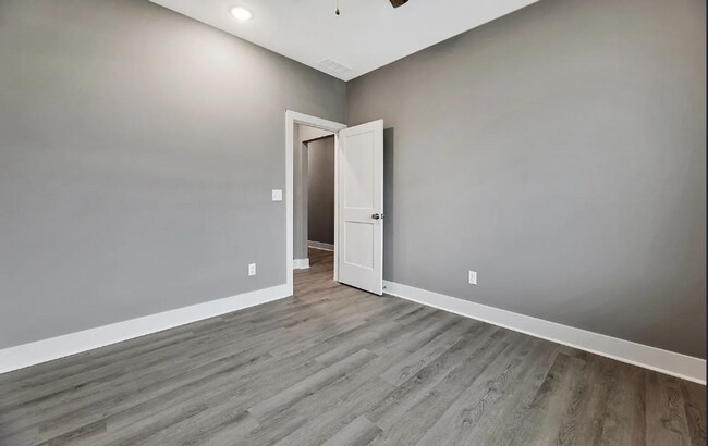 Building Photo - 4546 S Doris Ct