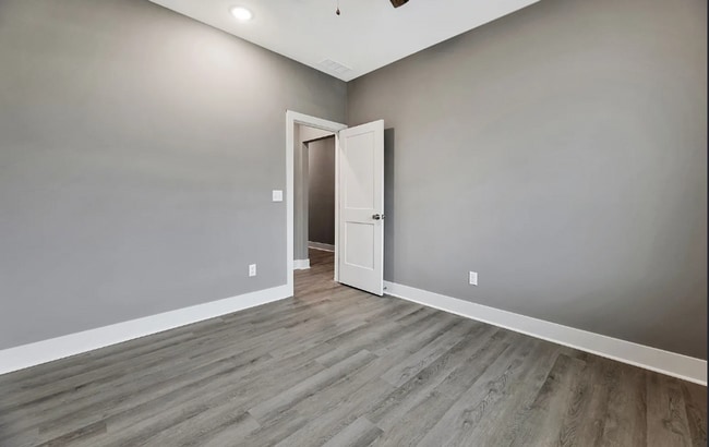 Building Photo - 4587 S Doris Ct