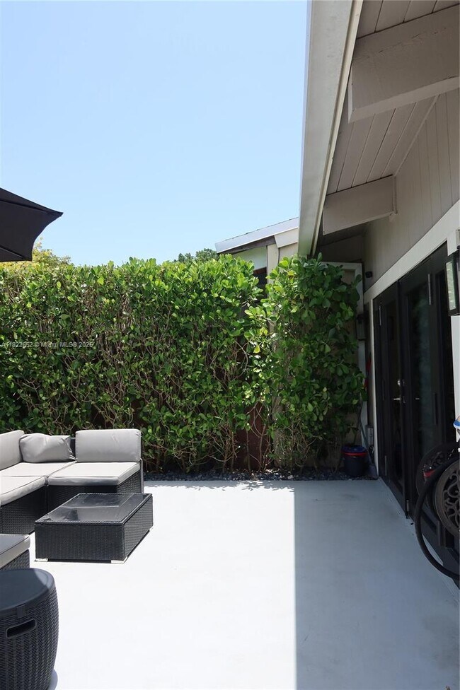 Building Photo - 13631 SW 102nd Terrace