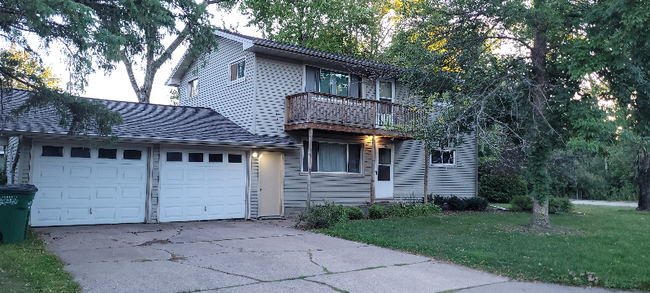 Primary Photo - 310 Poplar St