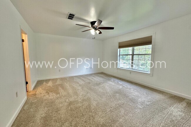 Building Photo - 324 Curacao Way
