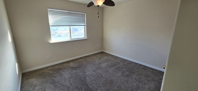 Building Photo - 8084 N Ridge Loop E