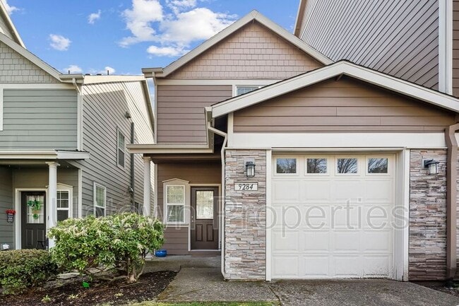 Building Photo - 9284 SW Sweek Dr