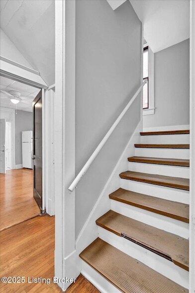 Building Photo - 2059 Alta Ave