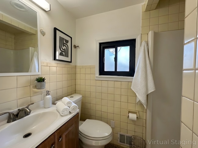 Building Photo - 4bed/2full bath Single Family Home in Penn Hills