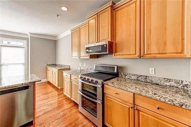 Building Photo - 12105 Stonebrook Cv