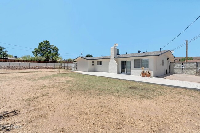Building Photo - 10516 Cuesta Brava Ln