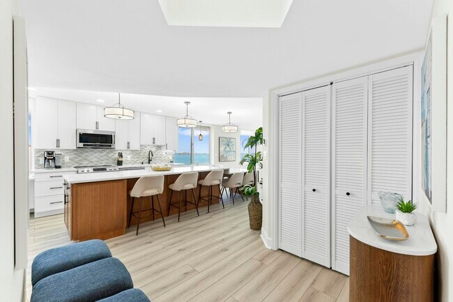 Building Photo - 5153 Isla Key Blvd S