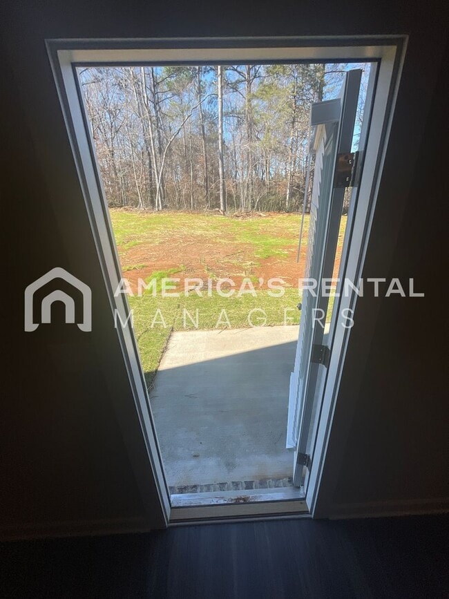 Building Photo - 255 Buckhorn Cir