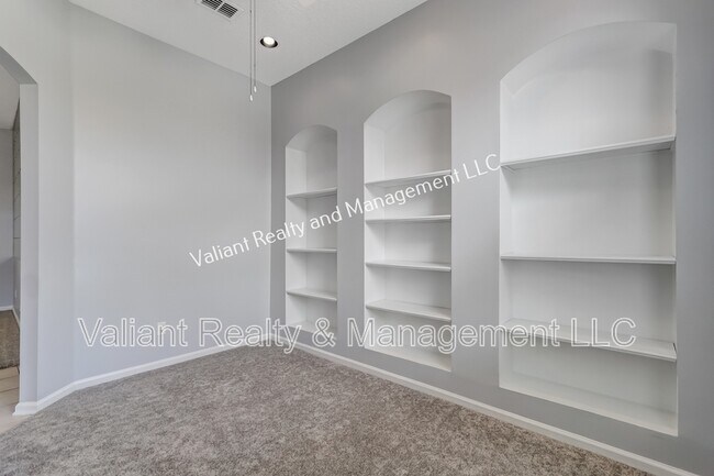 Building Photo - 12197 Ripken Cir N