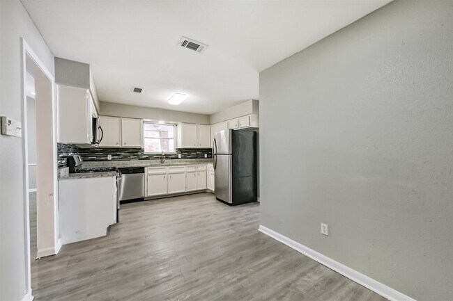 Building Photo - 4613 Cashel Glen Dr