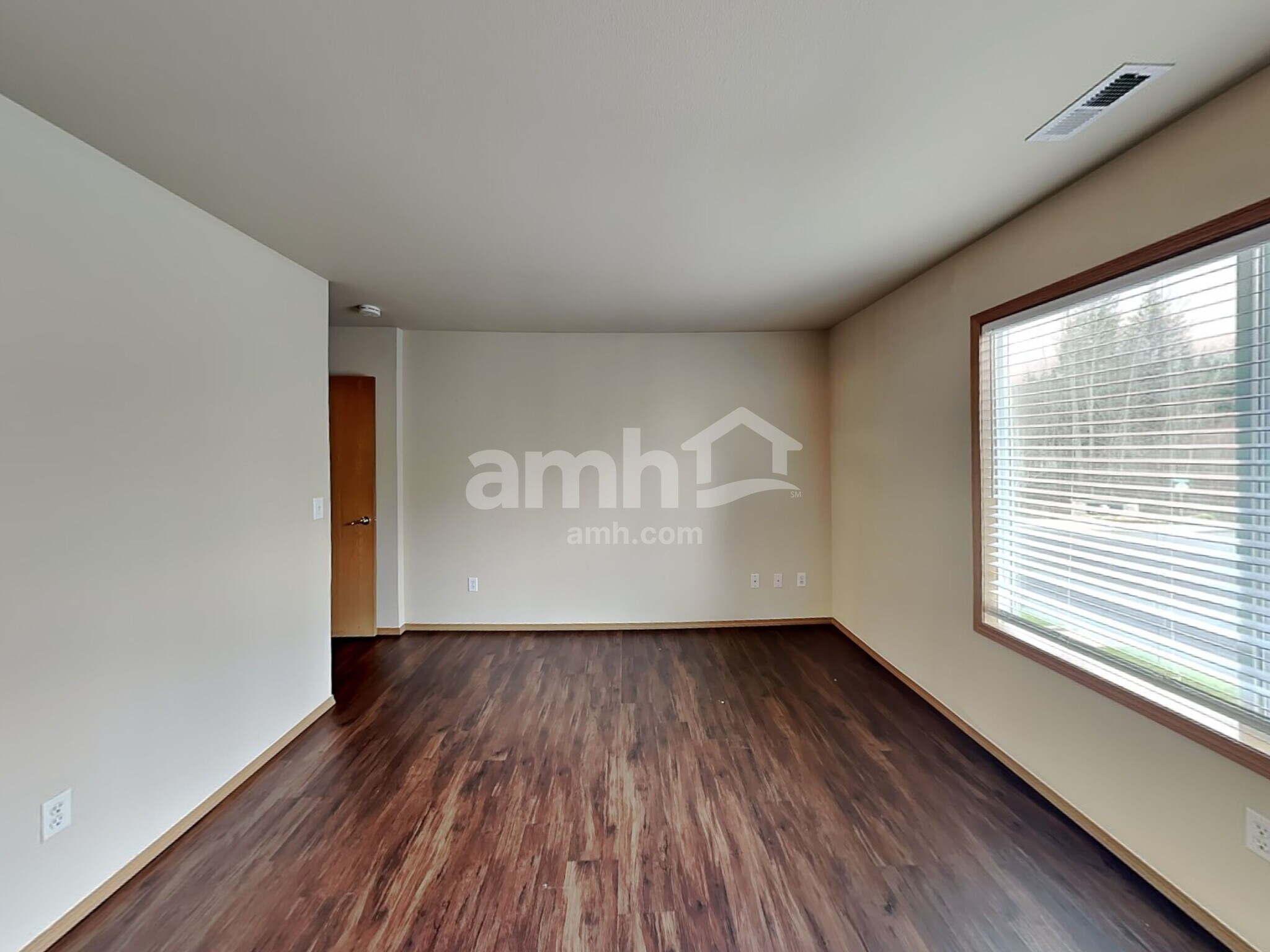 Building Photo - 13023 158th Street Ct E