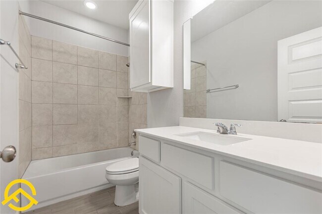Building Photo - 3008 Sage Ranch Dr