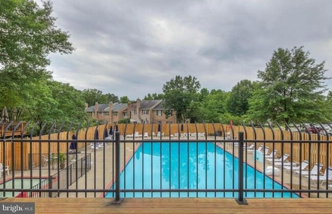 Building Photo - 8259 Clifton Farm Ct