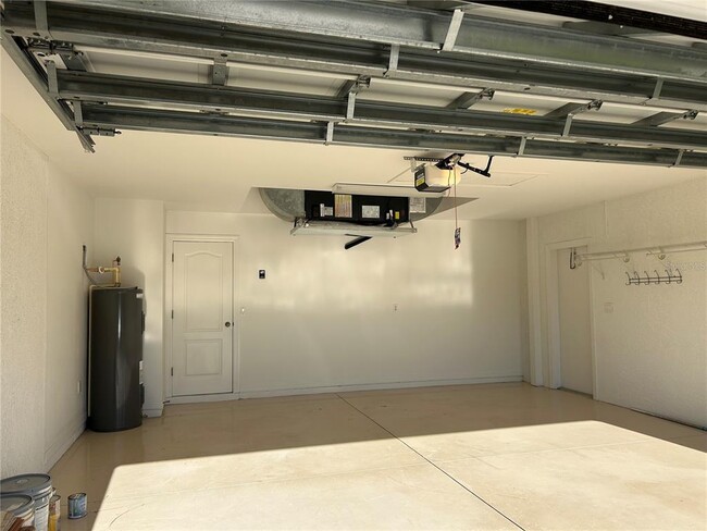 Building Photo - 5746 Brickell Dr