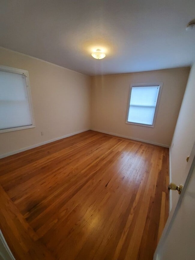 Building Photo - 1241 Perkins Way