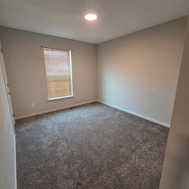 Building Photo - 18713 Woodruff St