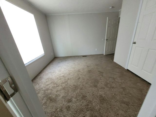 Building Photo - 11402 4th St NE