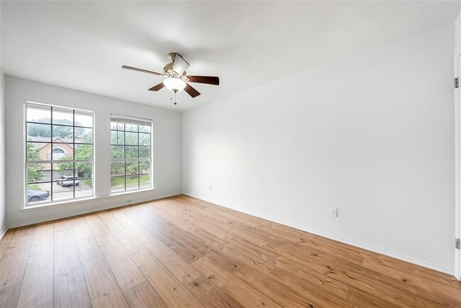 Building Photo - 13701 Cambourne Dr