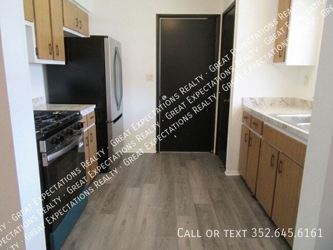Building Photo - 3915 SW 139th St Rd